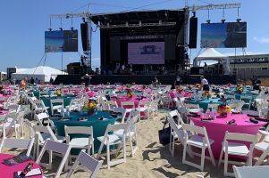 Sitdown Round Table Covers for Beach Party